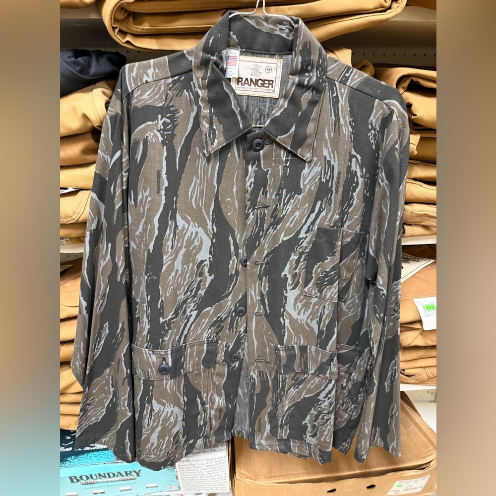 Vintage Ranger Mens Gray Tigerstripe Camouflage Heavyweight Shirt Jac